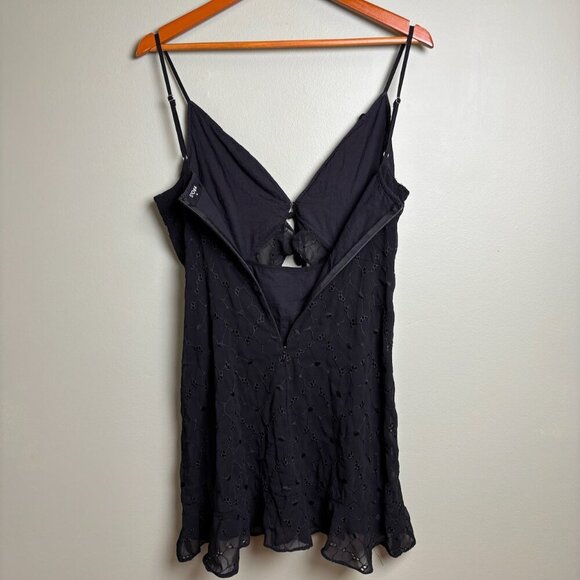 Storia Babydoll Black Dress Lined Sz M Eyelet Spaghetti Strap Cutouts Flirty Y2K - Picture 3 of 13